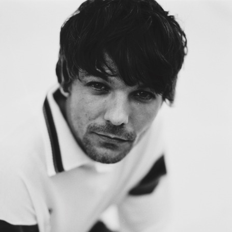Louis Tomlinson Press Photo
